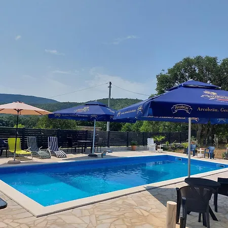 Dalmatin アパート